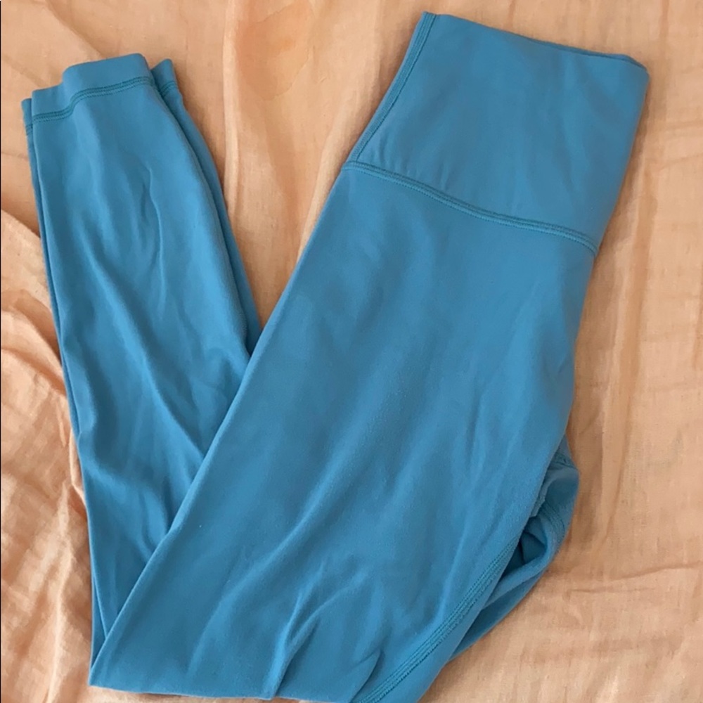 Lululemon 7/8 align leggings size 6 EUC